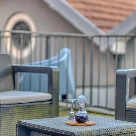 Formosa Patio With Free Parking Apartment Porto Exterior photo